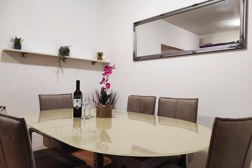 Spacious Apartment Near City Center And The Beach Split Ngoại thất bức ảnh